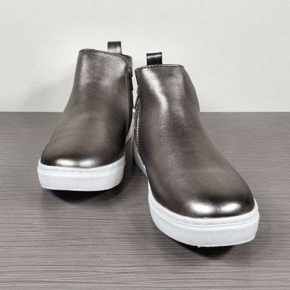 Steve Madden Crusin' Metallic Platform Sneaker, Platinum, Big Kid Size 5 M 8-12 - Picture 4 of 8